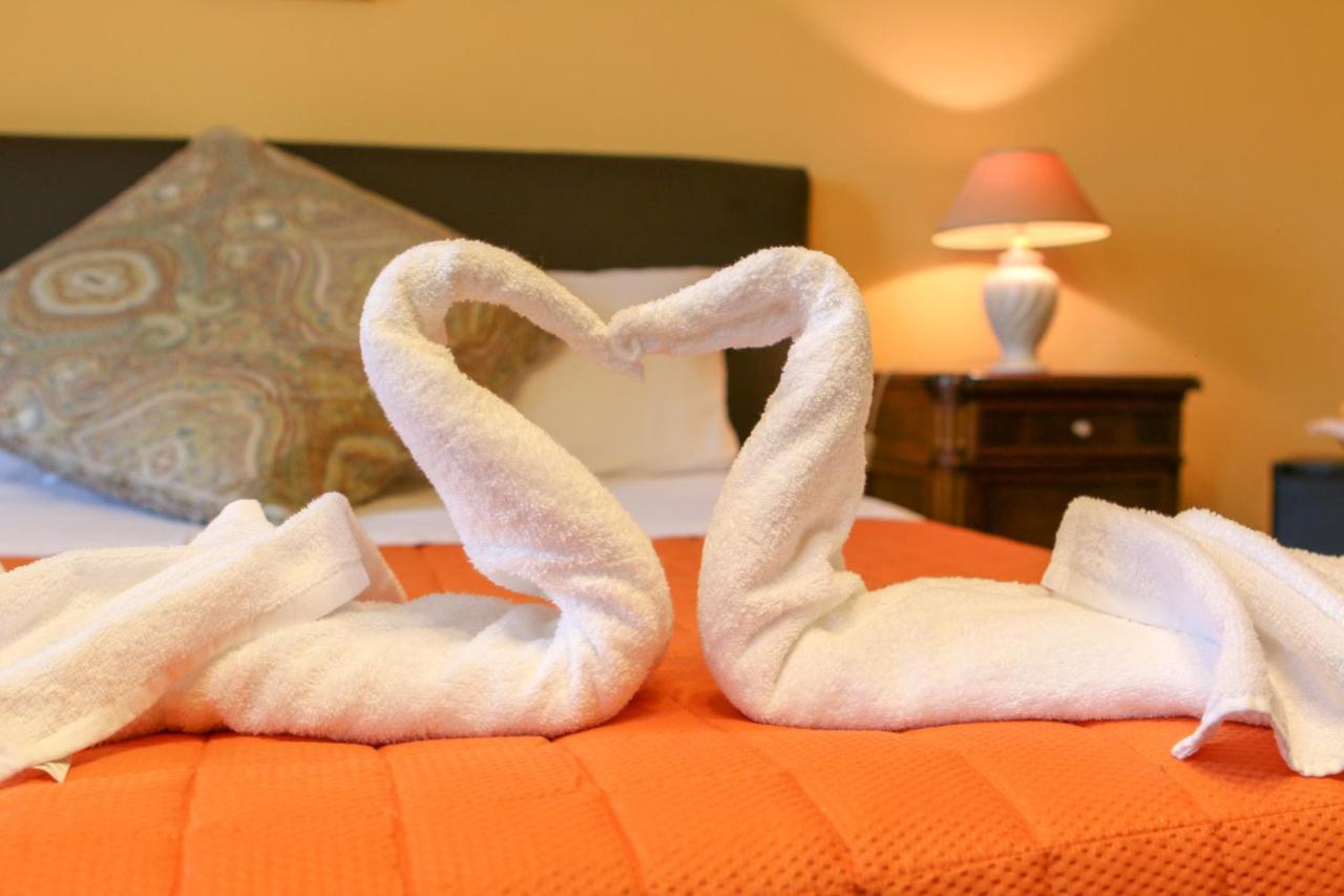 Spighe Paglia E Girasole Bed and Breakfast Candia Canavese Eksteriør billede