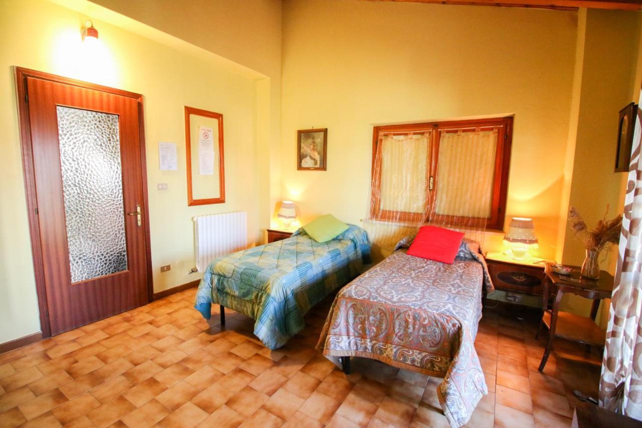 Spighe Paglia E Girasole Bed and Breakfast Candia Canavese Eksteriør billede
